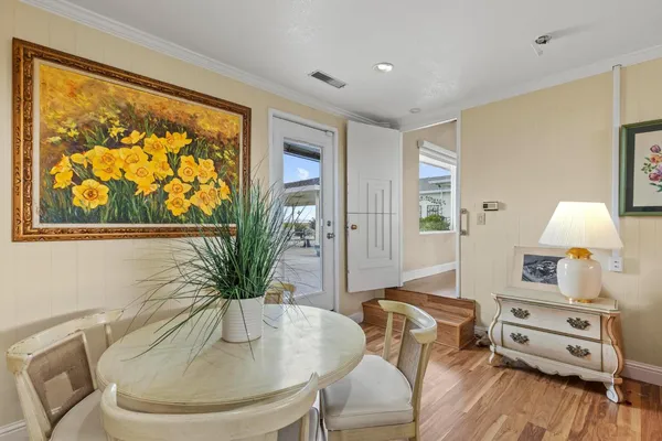 $1,089,900 | 18598 Highway 113, Knights Landing, CA 95645