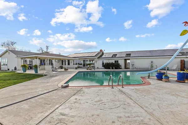 $1,089,900 | 18598 Highway 113, Knights Landing, CA 95645