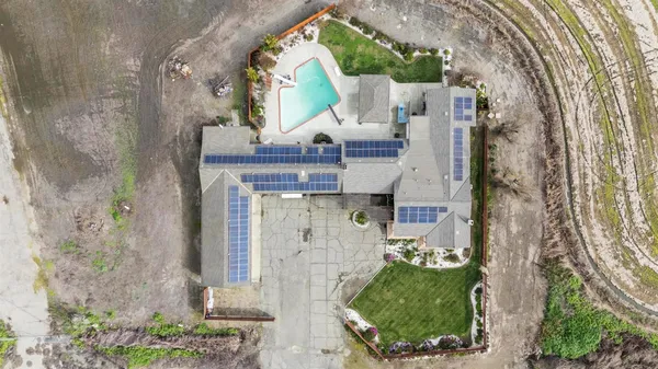 $1,089,900 | 18598 Highway 113, Knights Landing, CA 95645