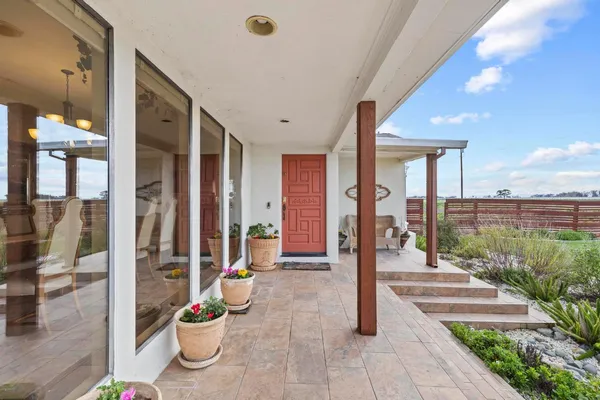 $1,089,900 | 18598 Highway 113, Knights Landing, CA 95645
