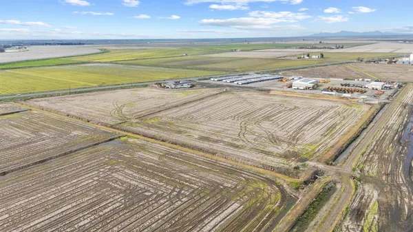 $1,089,900 | 18598 Highway 113, Knights Landing, CA 95645