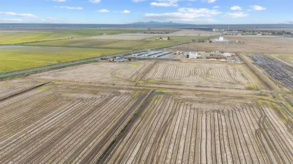 $1,089,900 | 18598 Highway 113, Knights Landing, CA 95645