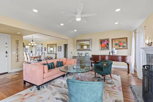 $1,089,900 | 18598 Highway 113, Knights Landing, CA 95645