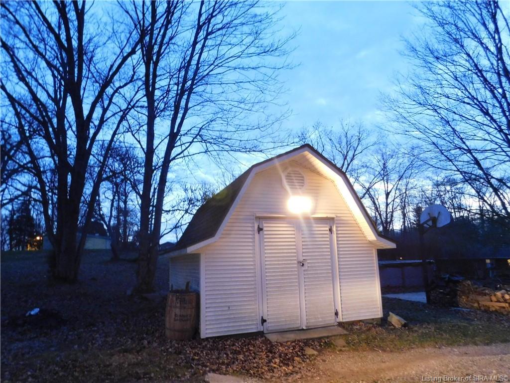 845 North Deer Run Road Salem, IN 47167 - Photo 3 of 20 Gallery Image 3