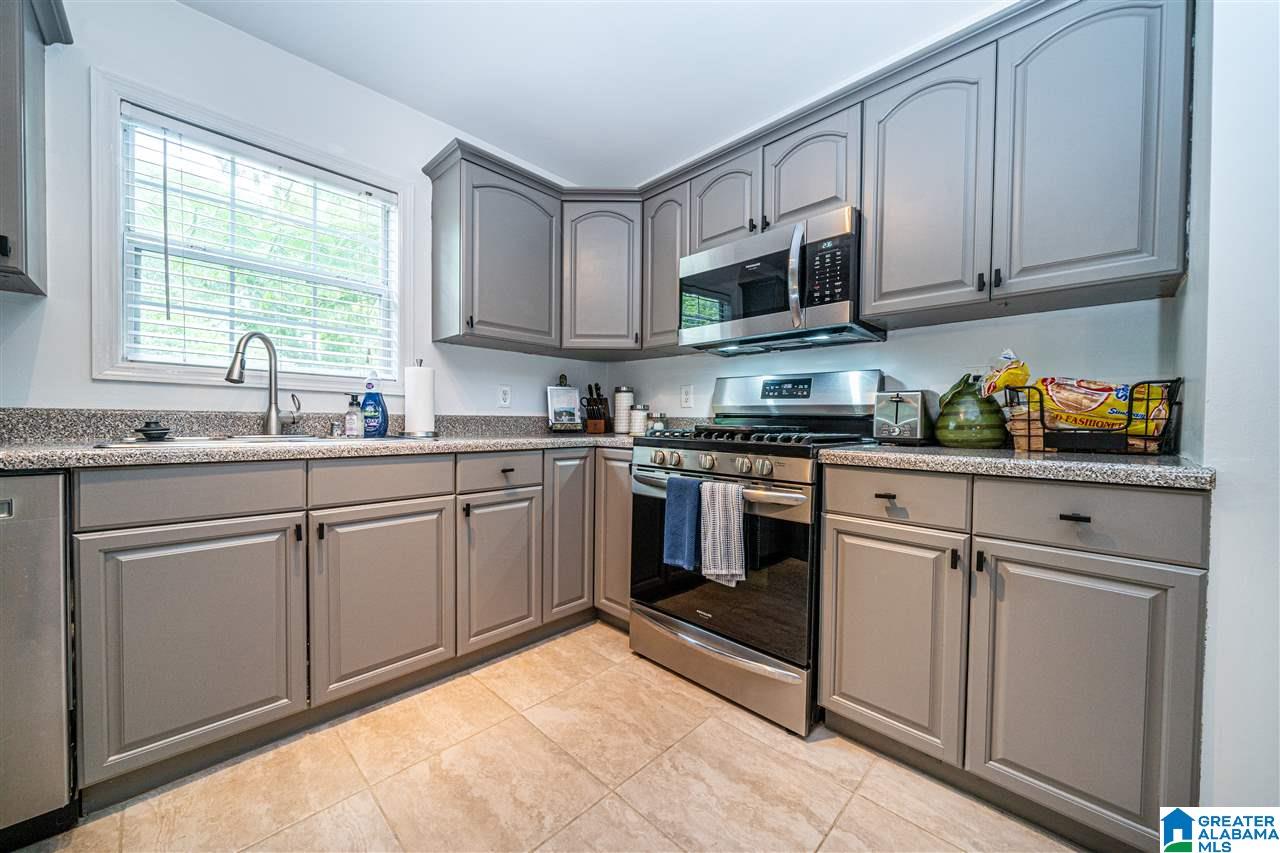 1049 Montclair Road Birmingham, AL 35213 - Photo 7 of 23
