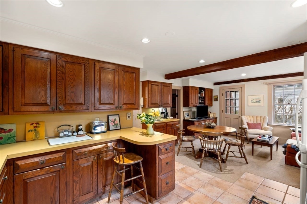 23 Gregory Street Marblehead, MA 01945 - Photo 17 of 42