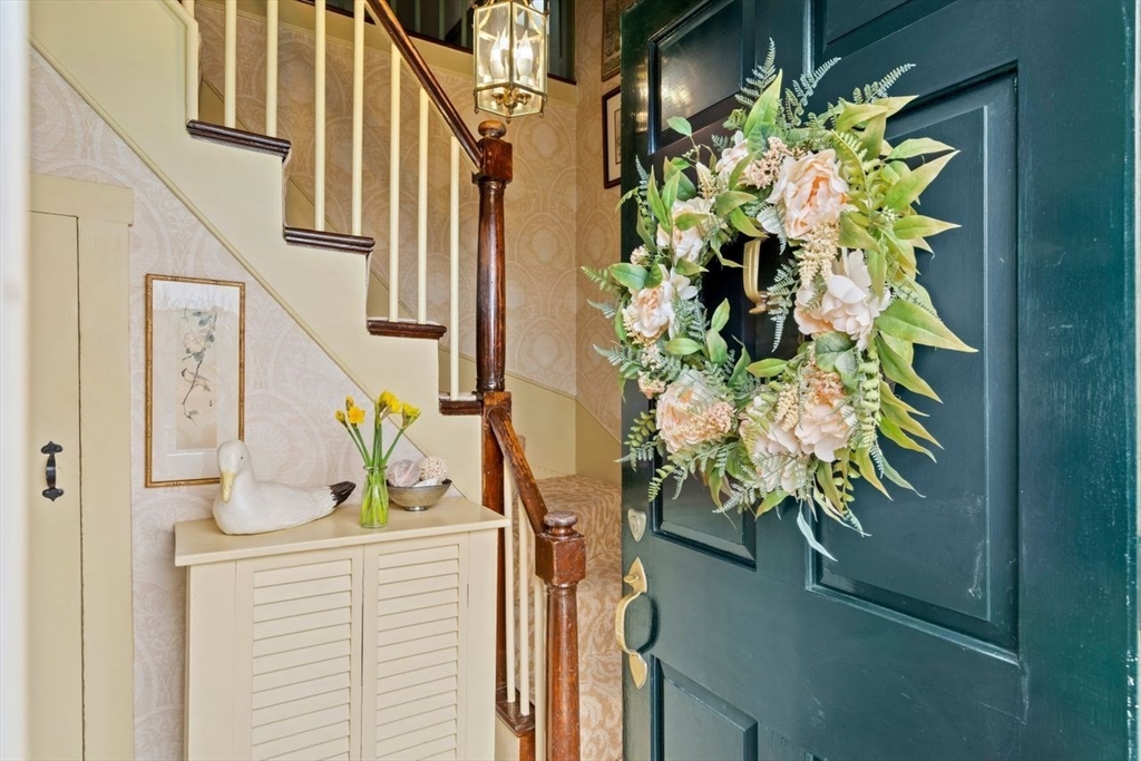 23 Gregory Street Marblehead, MA 01945 - Photo 3 of 42