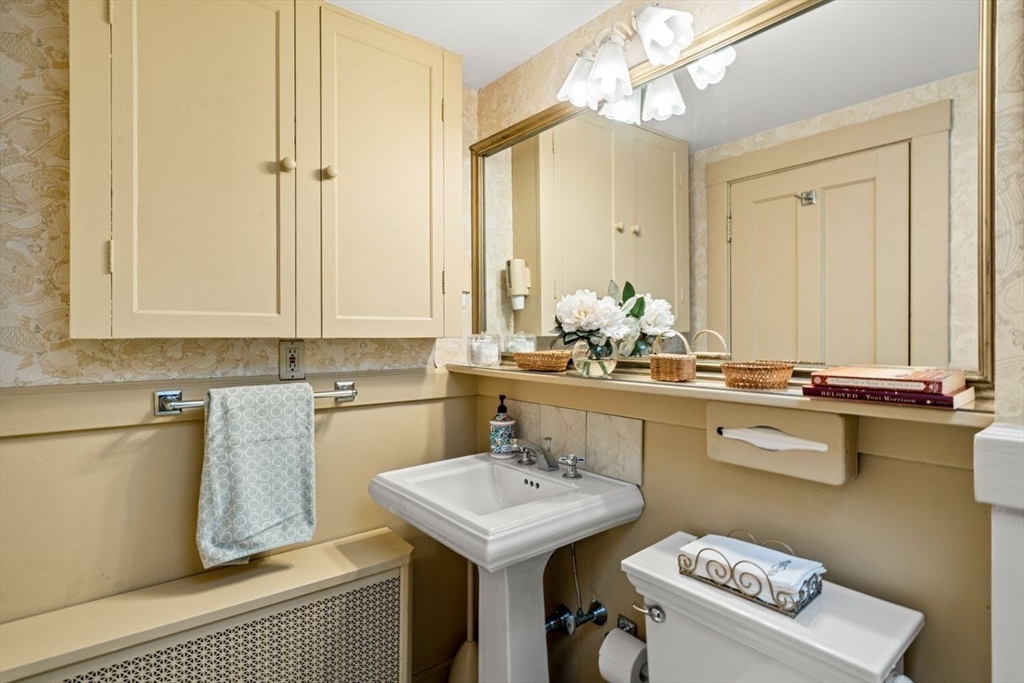 23 Gregory Street Marblehead, MA 01945 - Photo 34 of 42