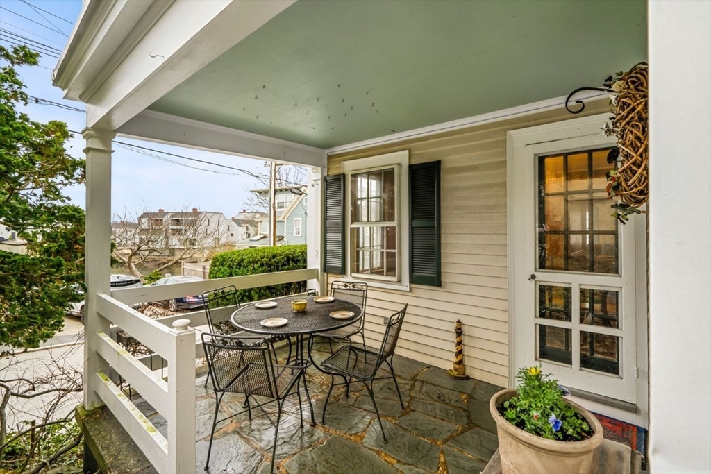 23 Gregory Street Marblehead, MA 01945 - Photo 8 of 42