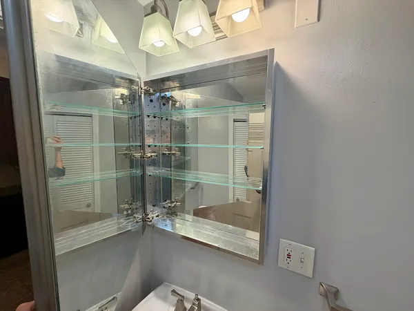$3,500 | 1350 North Leavitt Street, Unit 2, Chicago, IL 60622