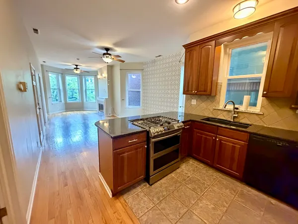 $3,500 | 1350 North Leavitt Street, Unit 2, Chicago, IL 60622