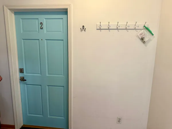 $3,500 | 1350 North Leavitt Street, Unit 2, Chicago, IL 60622