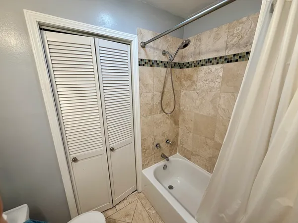 $3,500 | 1350 North Leavitt Street, Unit 2, Chicago, IL 60622