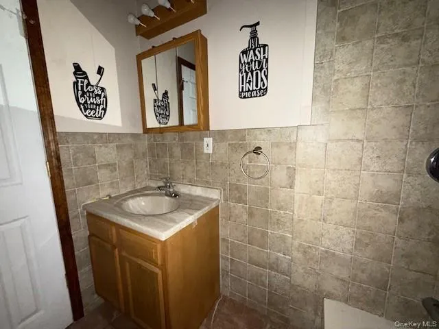 $315,000 | 532 Roosa Gap Road, Bloomingburg, NY 12721