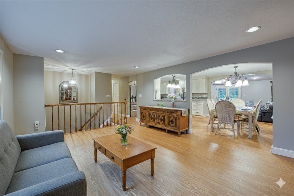 5 Chase Drive Sharon, MA 02067 - Photo 9 of 36