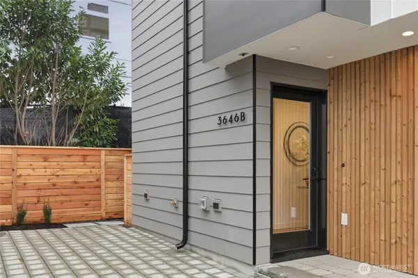 $945,000 | 3646A Greenwood Avenue North, Unit B, Seattle, WA 98103