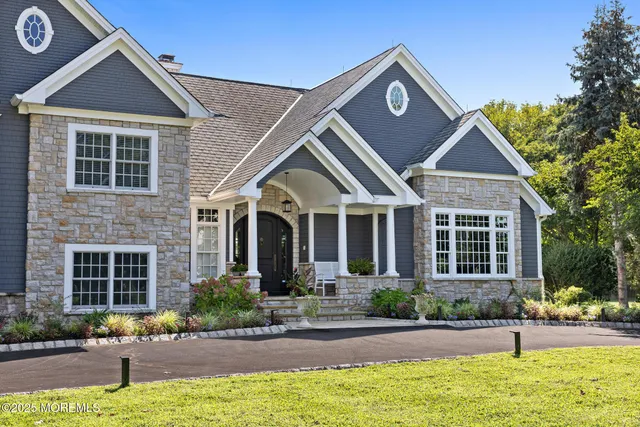 $5,595,000 | 8 Black Point Horseshoe Street, Rumson, NJ 07760