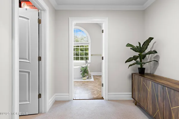 $5,595,000 | 8 Black Point Horseshoe Street, Rumson, NJ 07760