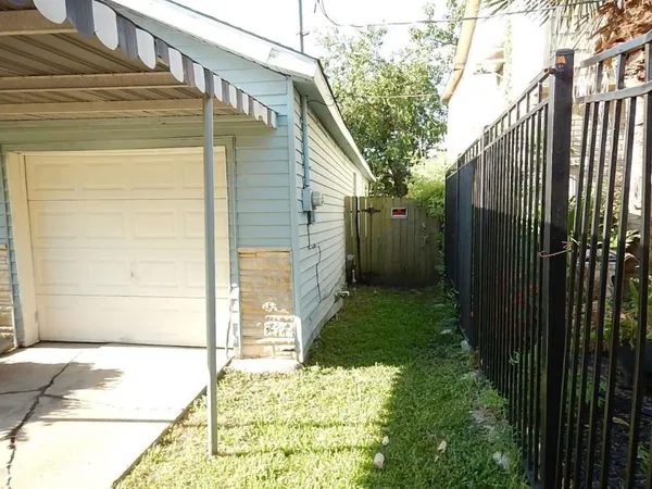 $1,399 | 5424 San Juan Street, Houston, TX 77020