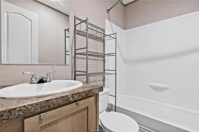 $1,800 | 3933 Graham Road North, College Station, TX 77845