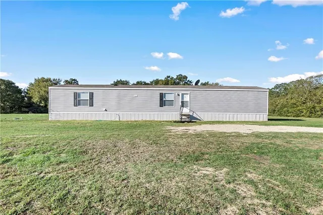 $1,800 | 3933 Graham Road North, College Station, TX 77845