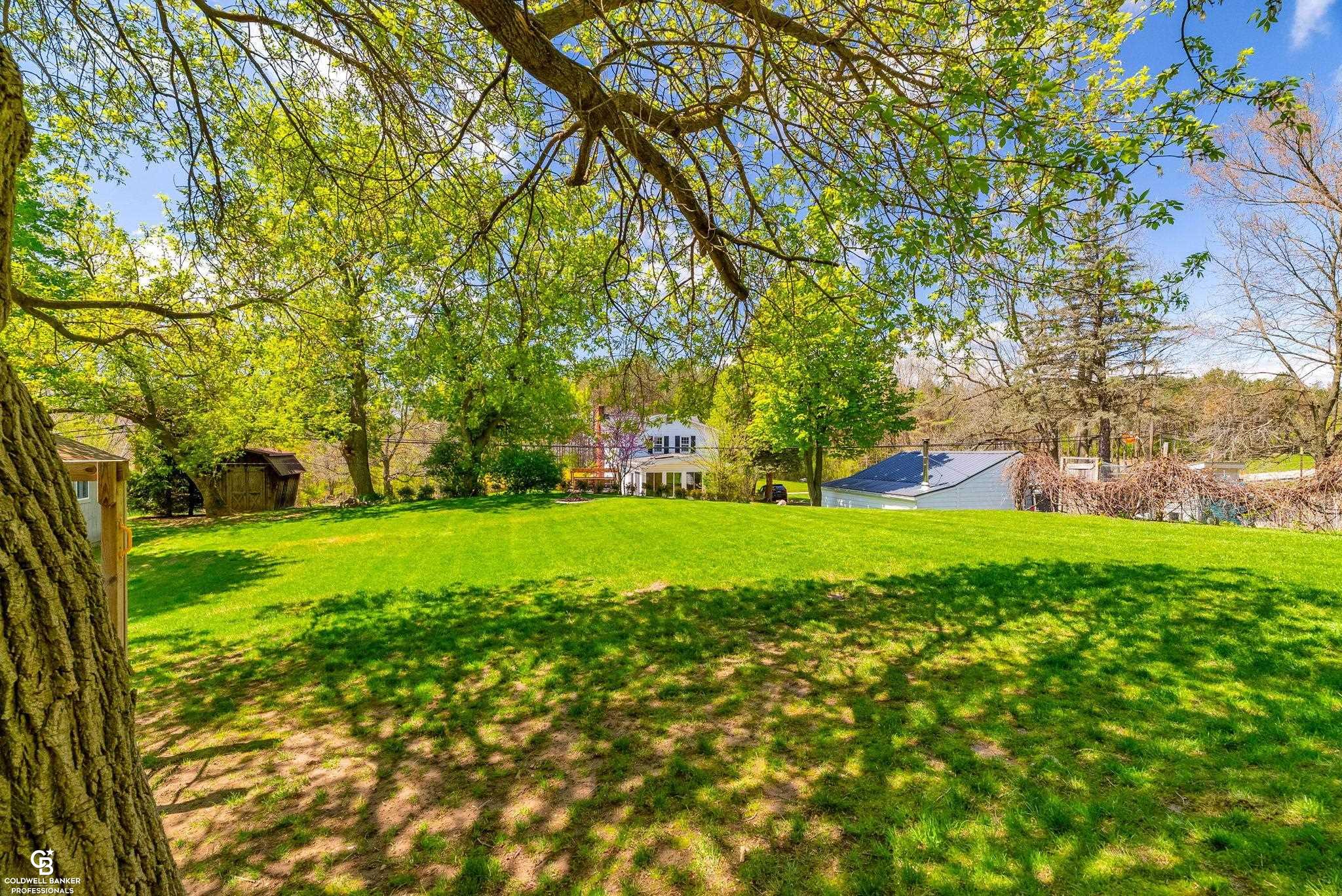 5252 Rochester Road Leonard, MI 48367 - Photo 17 of 50 50174231-59f41648-198b-45ce-9f3f-62b750276e30.JPG