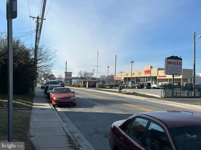 $1,095 | 7243 Holabird Avenue, Dundalk, MD 21222