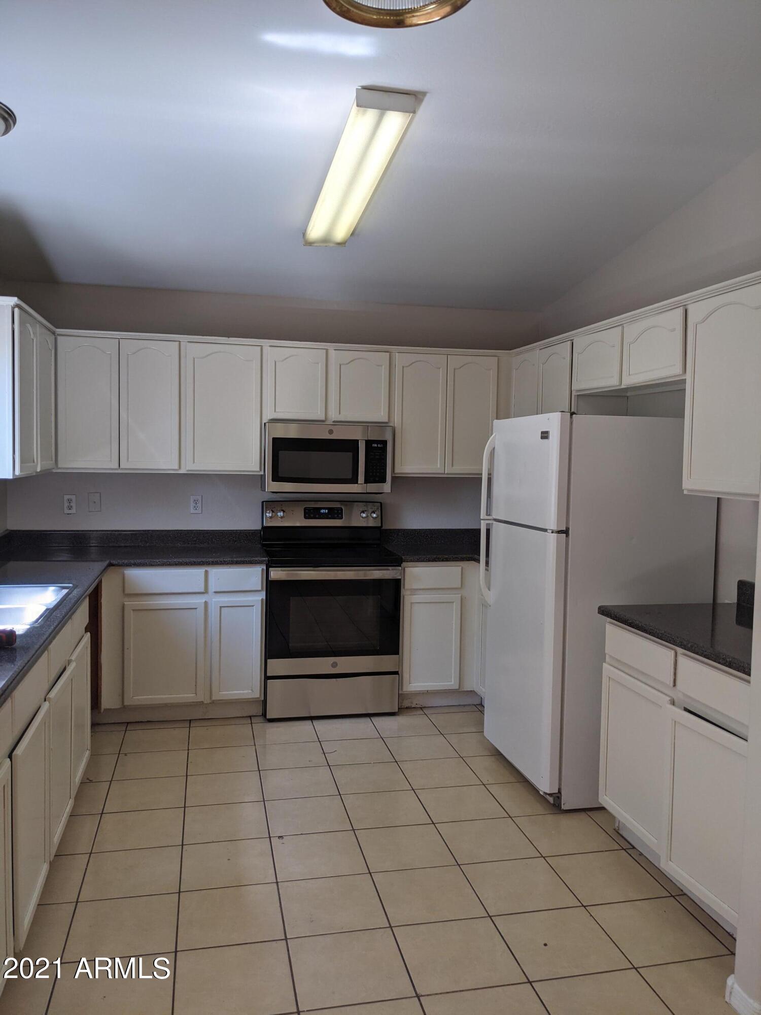 8921 West Osborn Road Phoenix, AZ 85037 - Photo 3 of 11 PXL_20210916_194111946.MP
