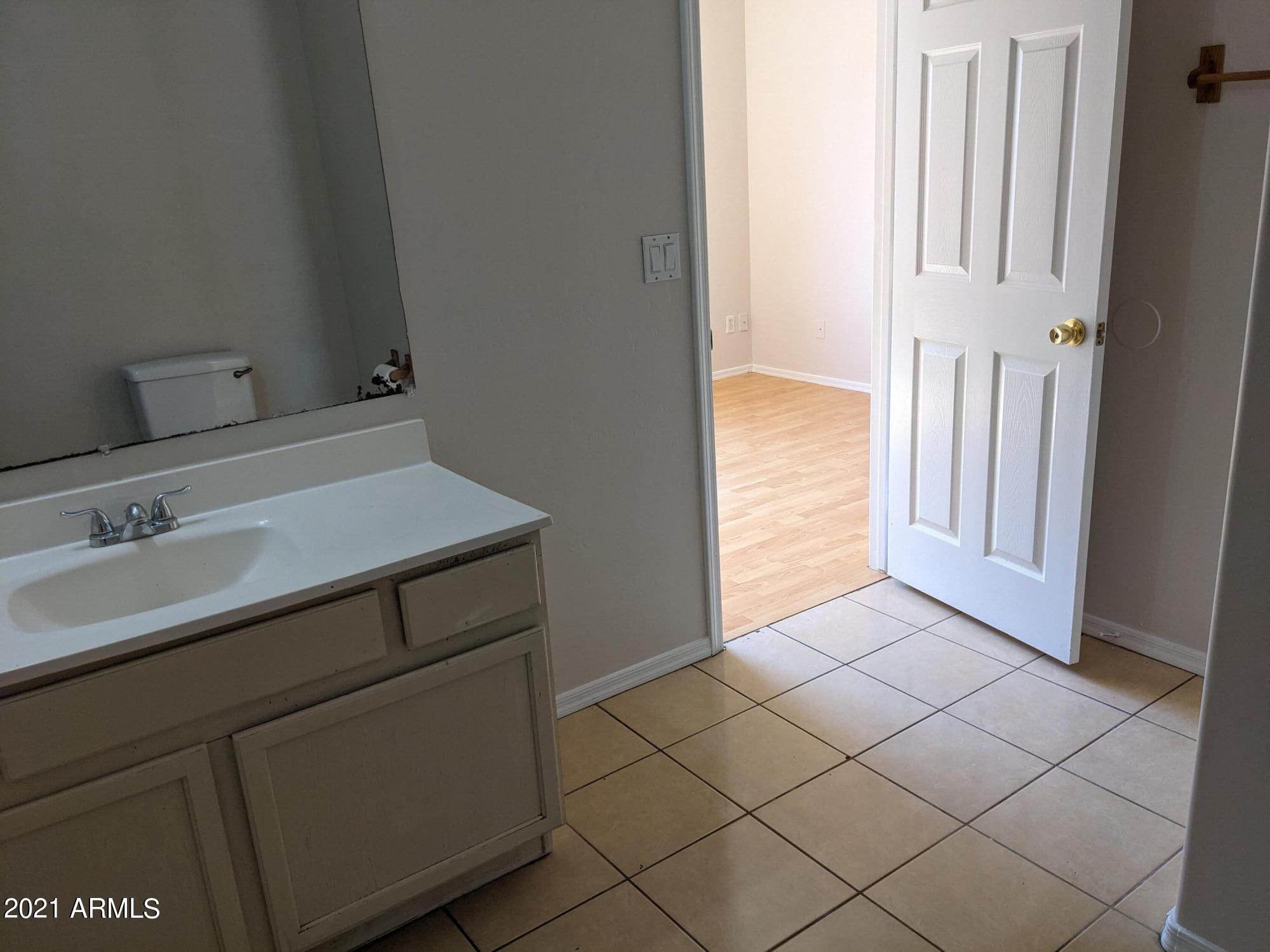 8921 West Osborn Road Phoenix, AZ 85037 - Photo 8 of 11 PXL_20210916_194234358