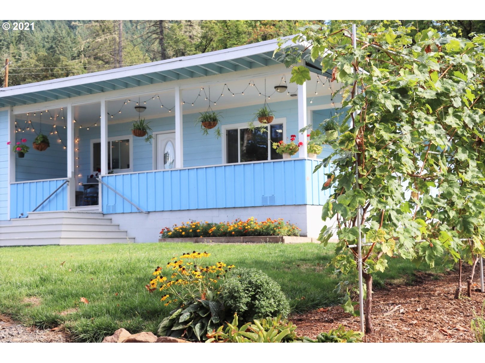366 South 79th Street Springfield, OR 97478 - Photo 2 of 32 Gallery Image 2