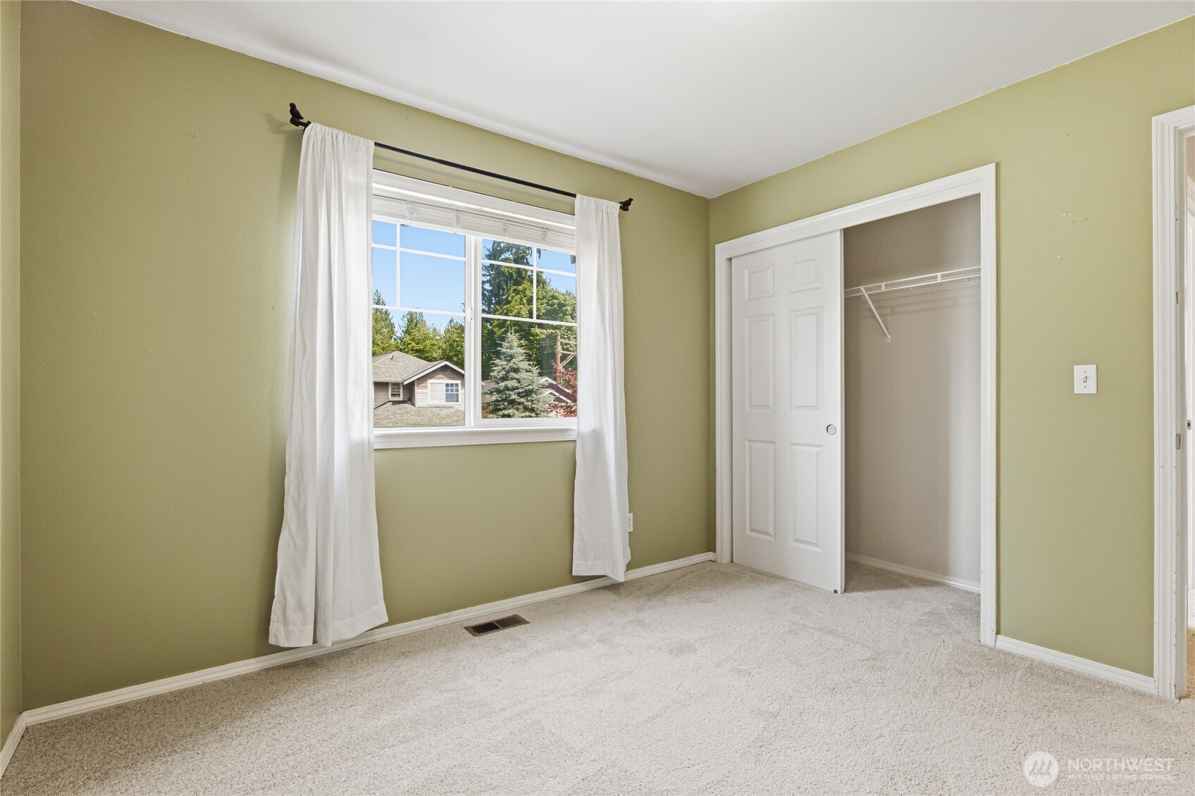 206 202nd Street Southeast Bothell, WA 98012 - Photo 29 of 38