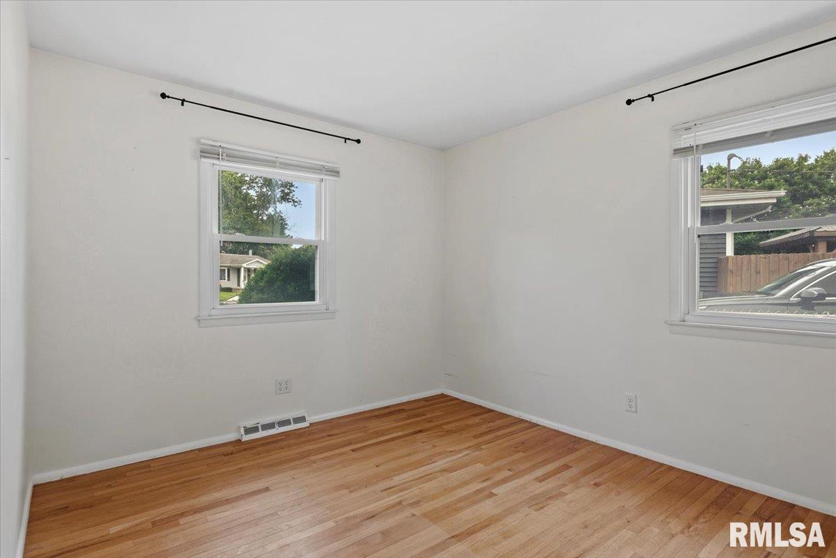 124 Nottingham Road Springfield, IL 62704 - Photo 18 of 38