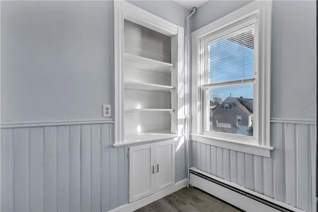 $1,800 | 78 Old Oak Avenue, Unit 2, Cranston, RI 02920