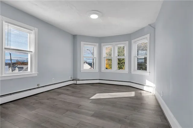 $1,800 | 78 Old Oak Avenue, Unit 2, Cranston, RI 02920