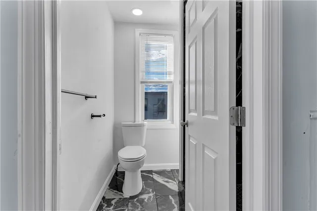 $1,800 | 78 Old Oak Avenue, Unit 2, Cranston, RI 02920