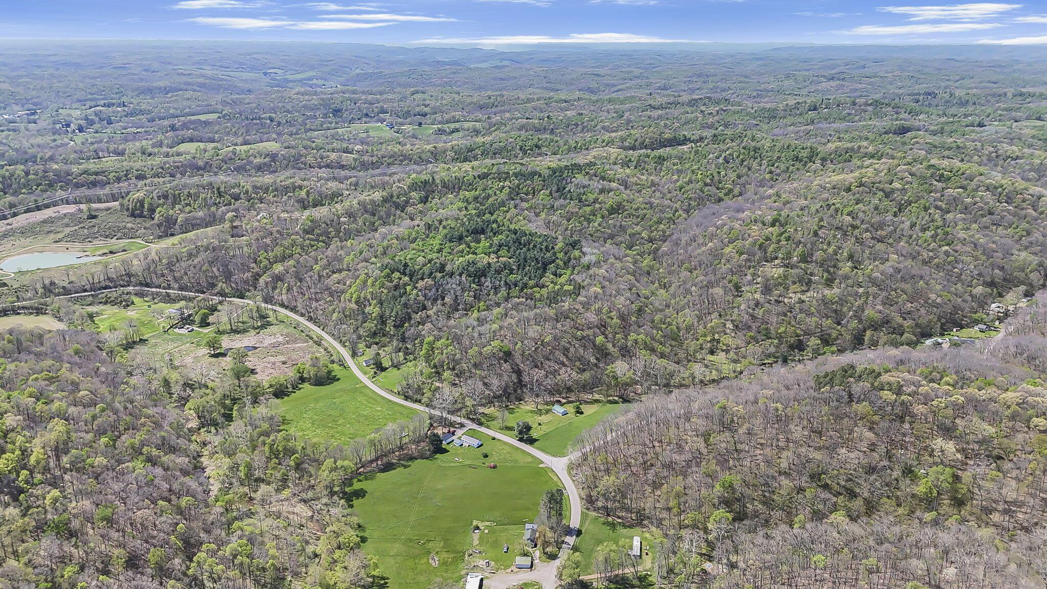 30083 Goosecreek Road McArthur, OH 45651 - Photo 4 of 29 4-web-or-mls-DJI_20260422012544_0040_D