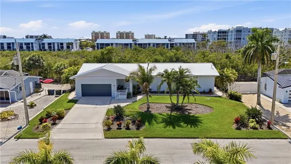 $935,000 | 26 Fairview Boulevard, Fort Myers Beach, FL 33931