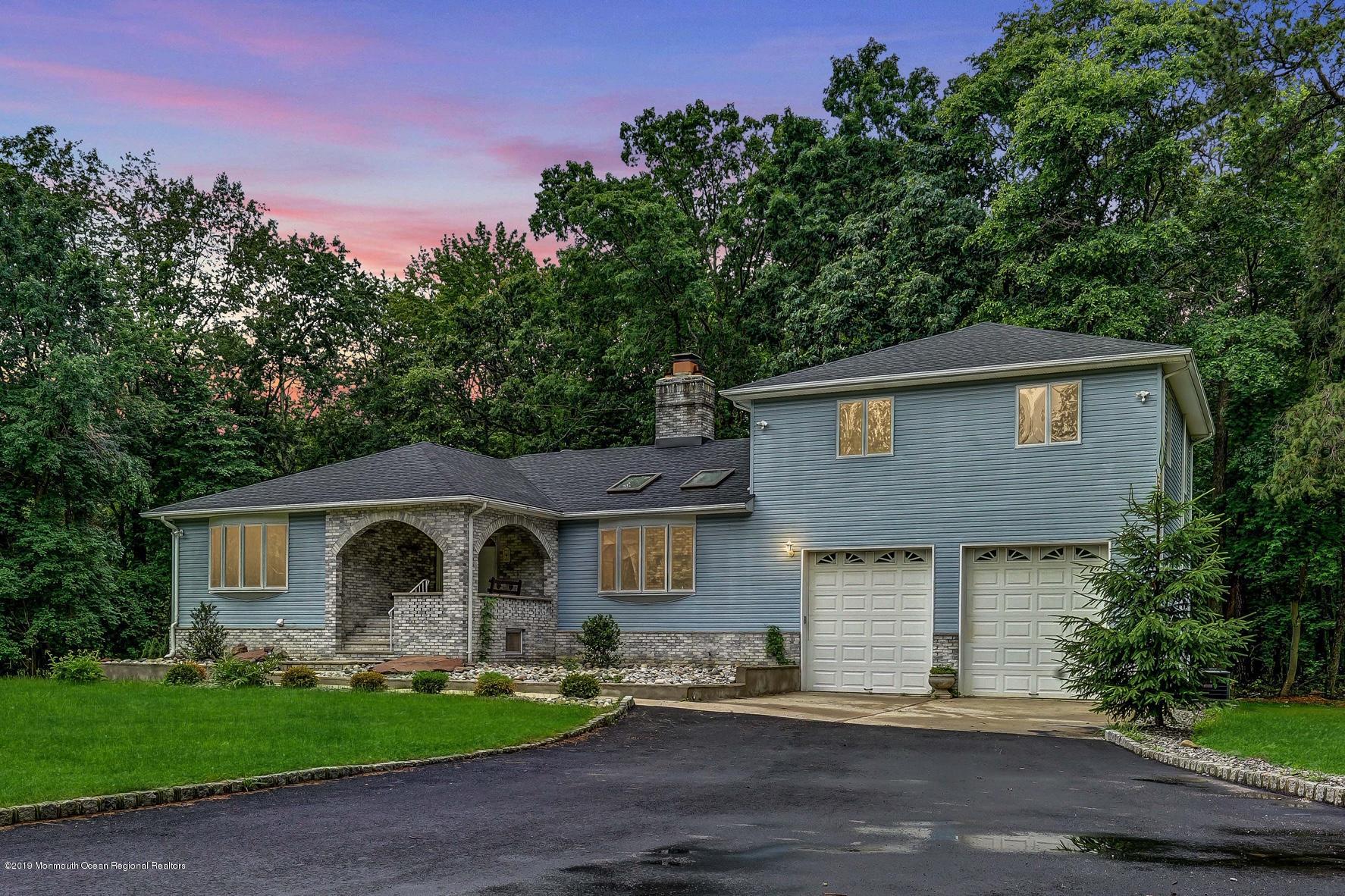724 Fort Plains Road Howell, NJ 07731 - Photo 1 of 37 724 Fort Plains dusk