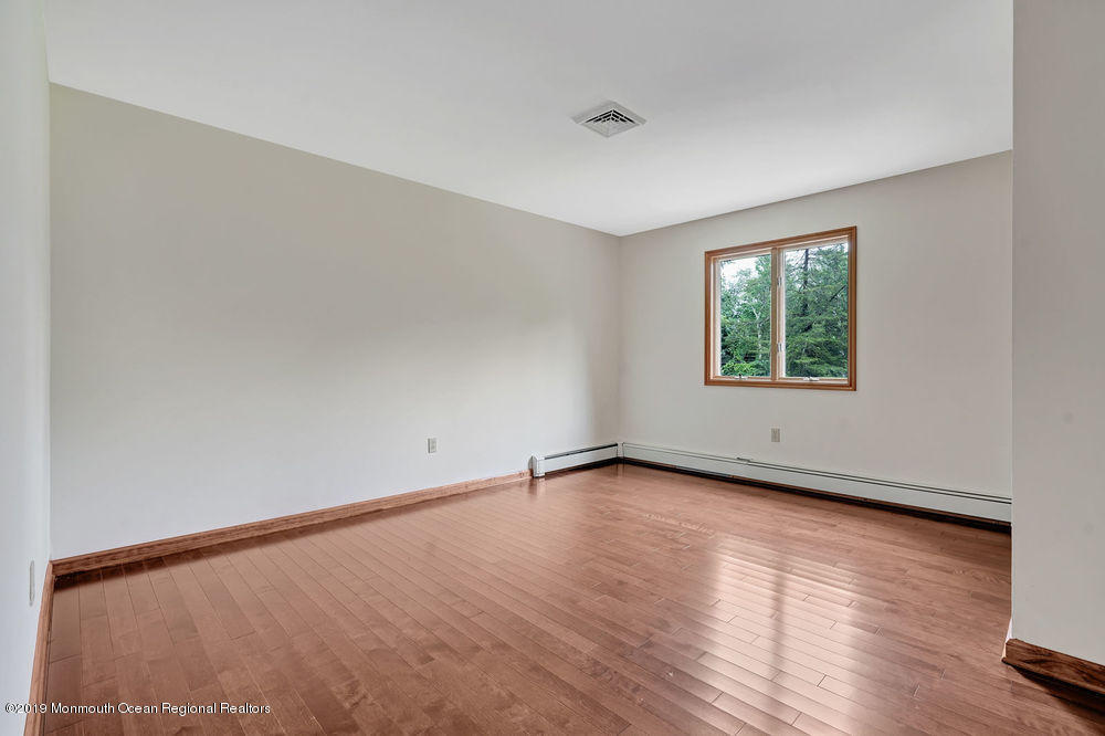 724 Fort Plains Road Howell, NJ 07731 - Photo 24 of 37 039_dsc01671