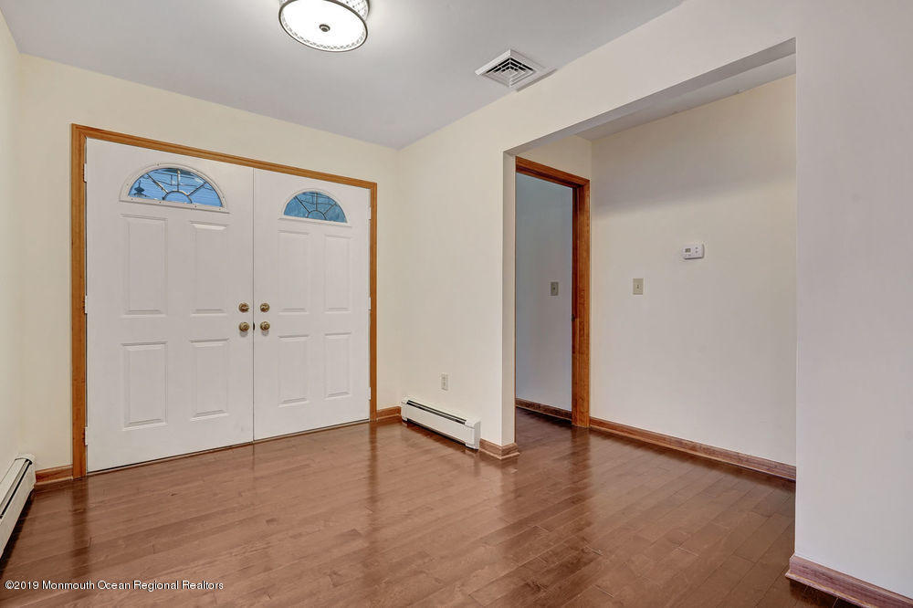 724 Fort Plains Road Howell, NJ 07731 - Photo 5 of 37 015_dsc01421