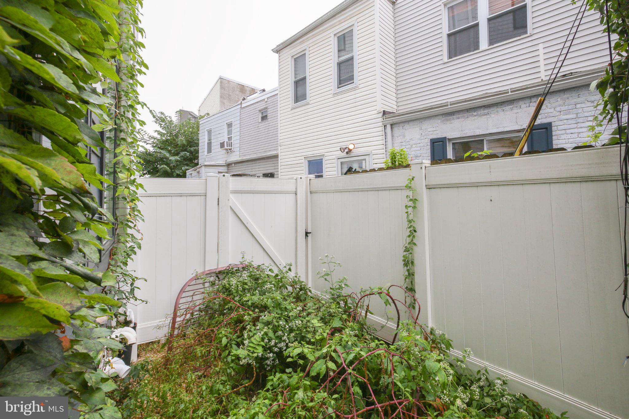 2527 Graduate Square Philadelphia, PA 19146 - Photo 10 of 45 Gallery Image 10