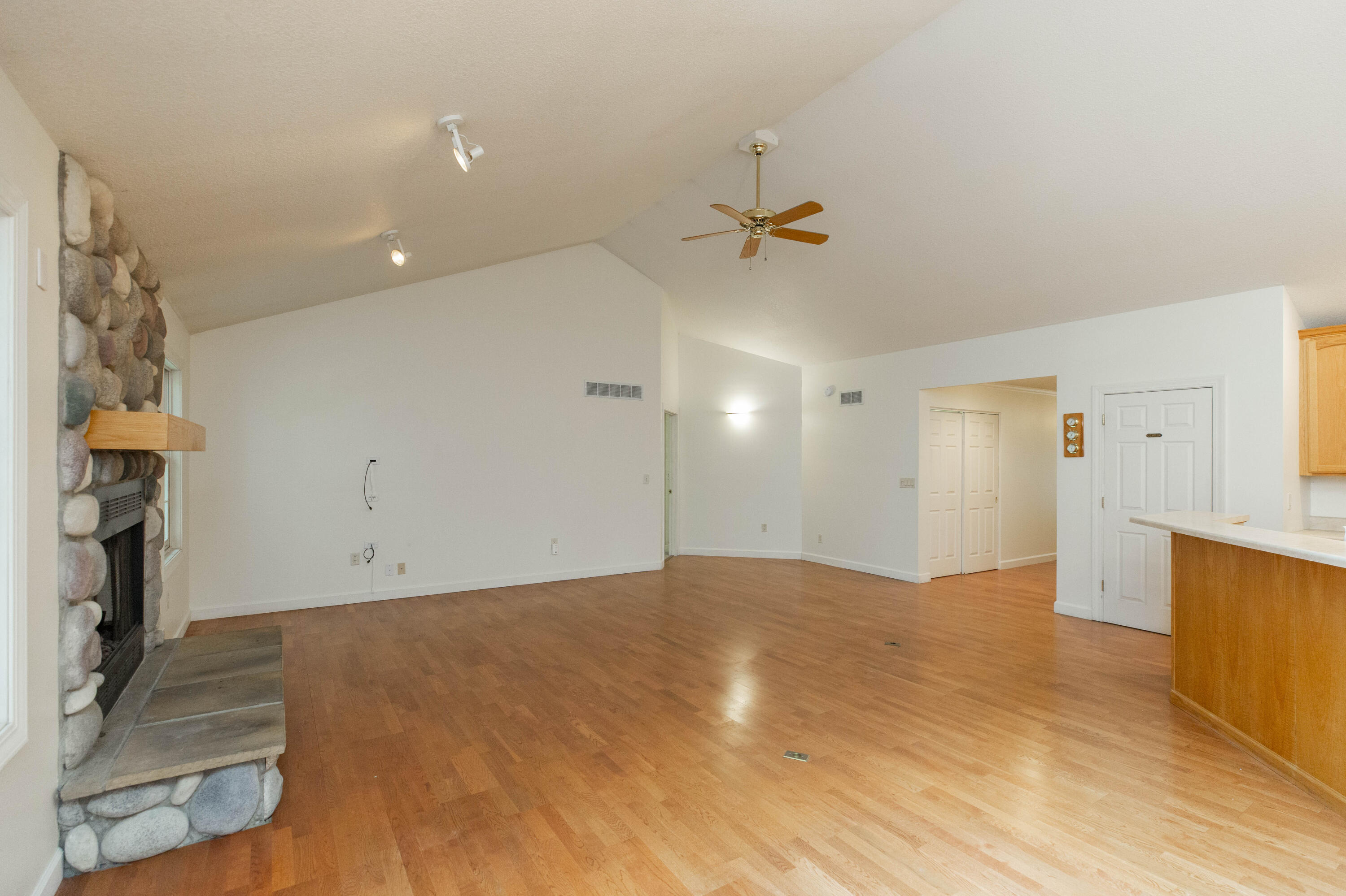 1803 Bell Road Niles, MI 49120 - Photo 8 of 45 1803 Bell_2025_IMG_7048