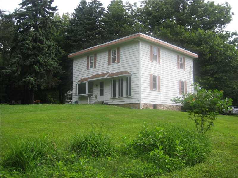 35 Easton Road Fox Chapel, PA 15238 - Photo 3 of 19 Exterior Front.