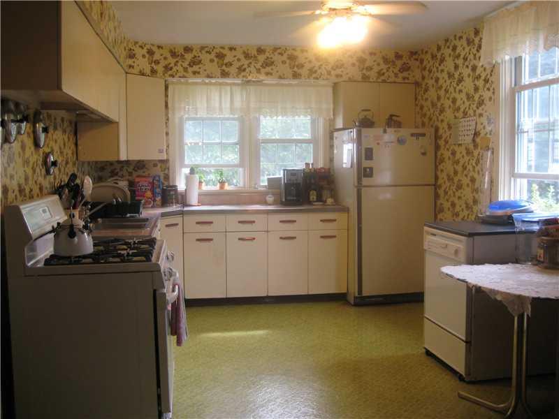 35 Easton Road Fox Chapel, PA 15238 - Photo 7 of 19 Kitchen. Spacious kitchen with gas oven, refrigerator, double sink and dishwasher.