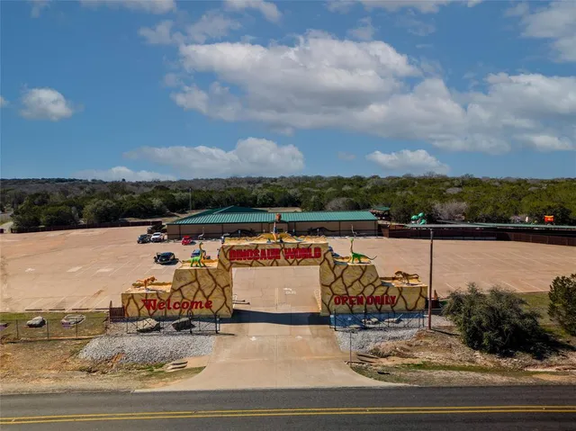 $1,472,777 | 4403 Farm To Market 205, Bluff Dale, TX 76433