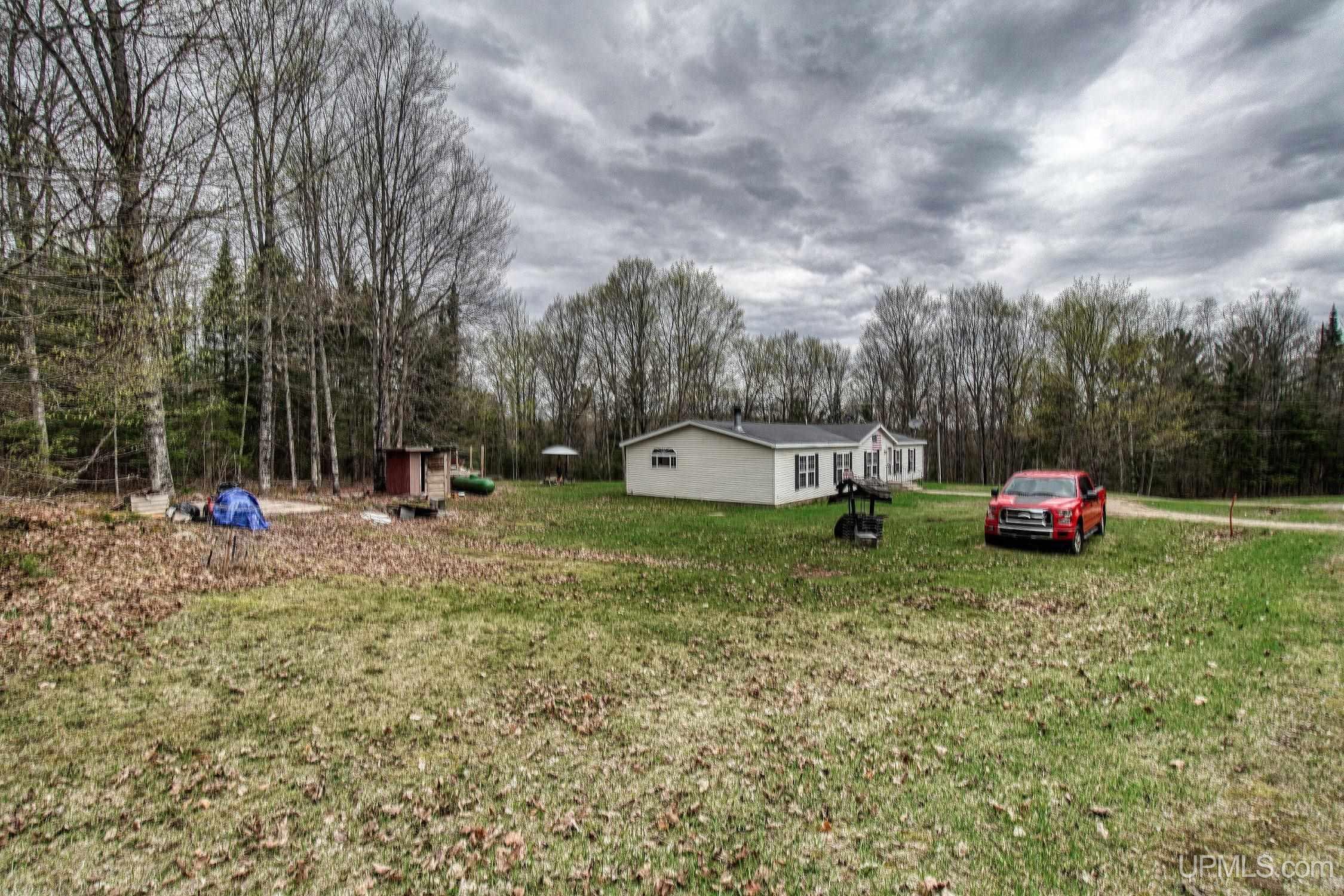 4302 Dixon Road Felch, MI 49831 - Photo 4 of 39