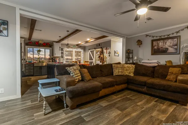 $468,000 | 14453 Farm To Market Road 472, Bigfoot, TX 78005