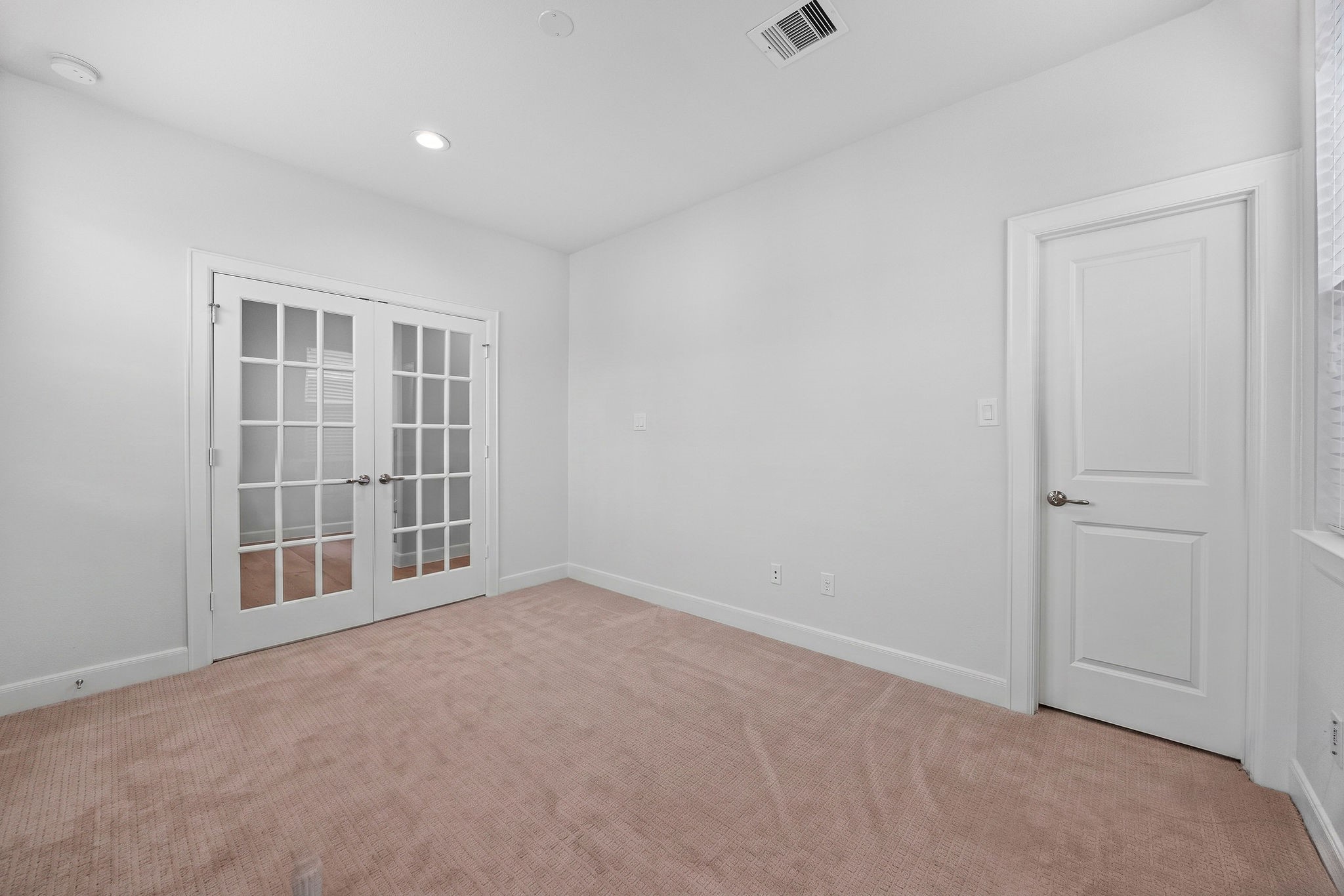 9561 Neuens Road, Unit D Houston, TX 77080 - Photo 4 of 23