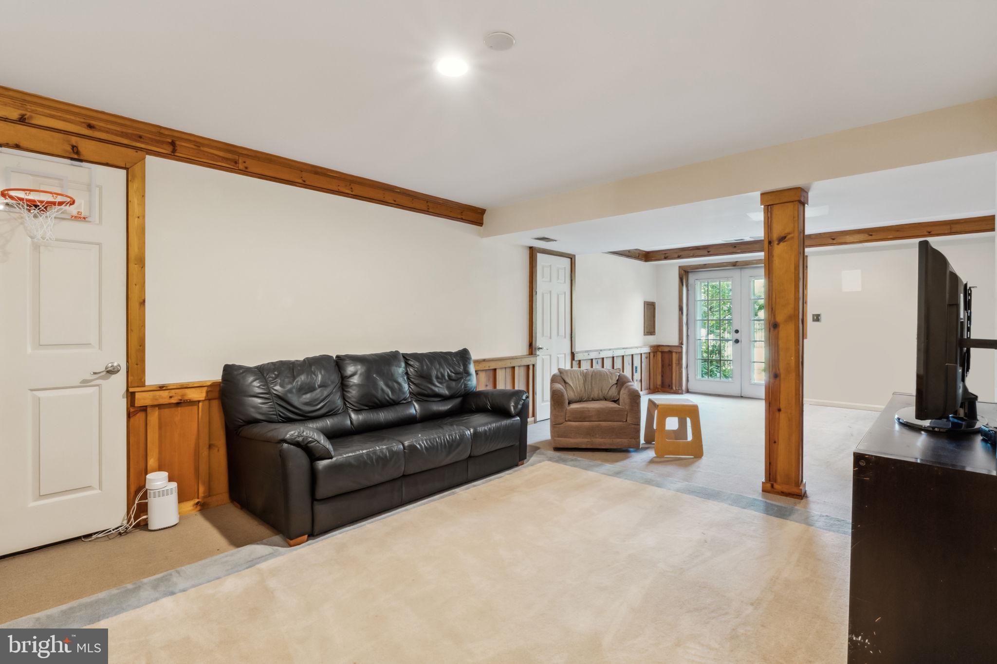 1021 Hawlings Road Brookeville, MD 20833 - Photo 49 of 62 Walkout basement