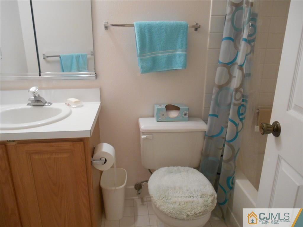 833 B Vail Road Monroe Township, NJ 08831 - Photo 9 of 12 Gallery Image 9